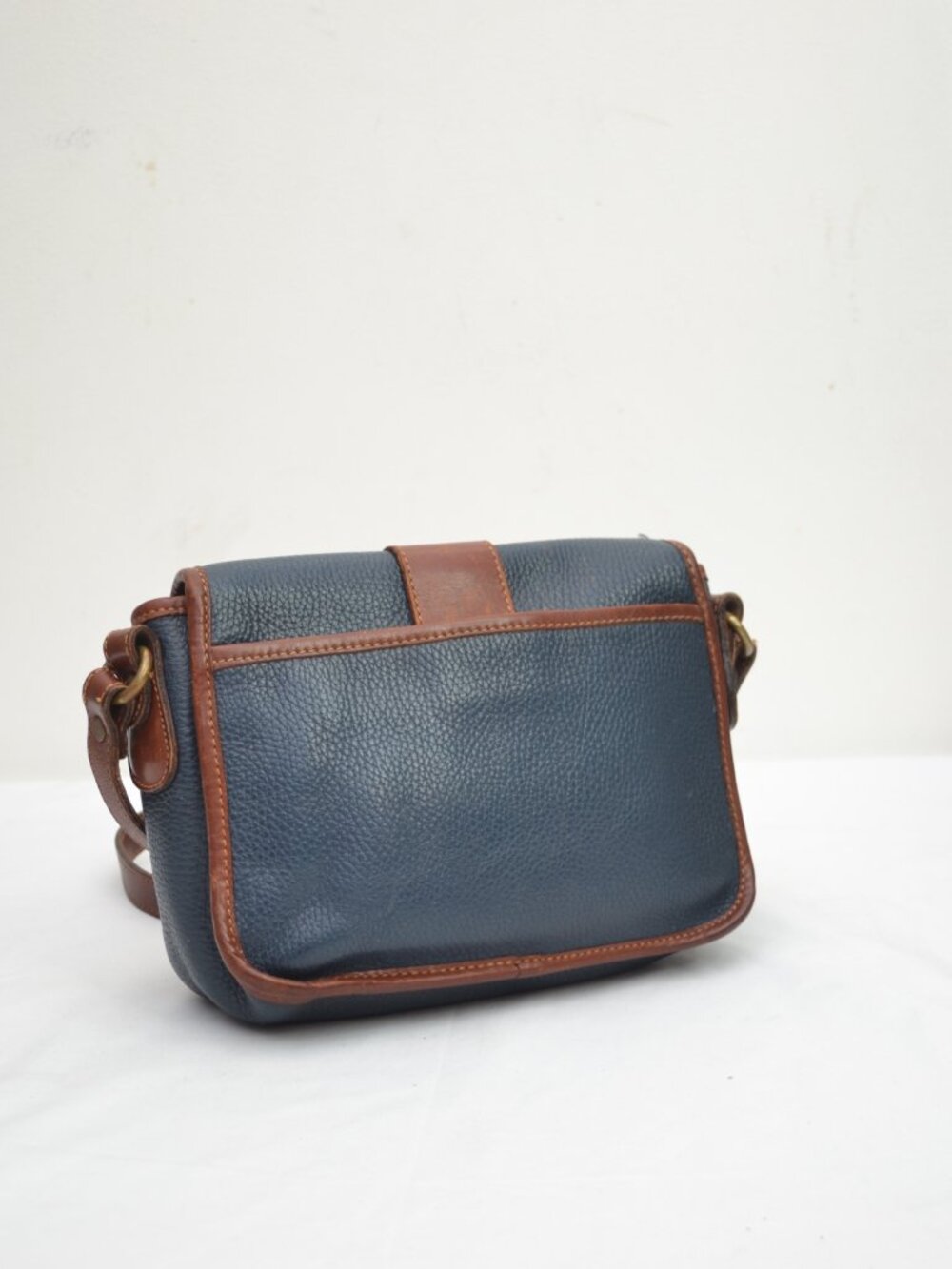 Coach Vintage Sheridan Leather Crossbody bag - Picture 7 of 11
